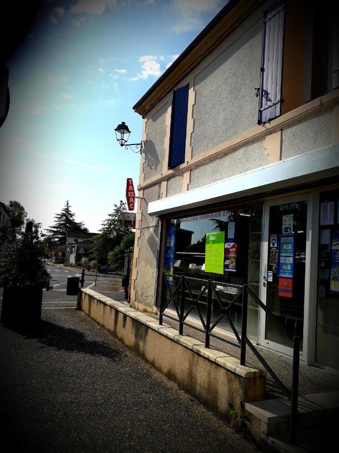 B&B Chez Annie Saint-Martin-de-Gurçon Exterior photo